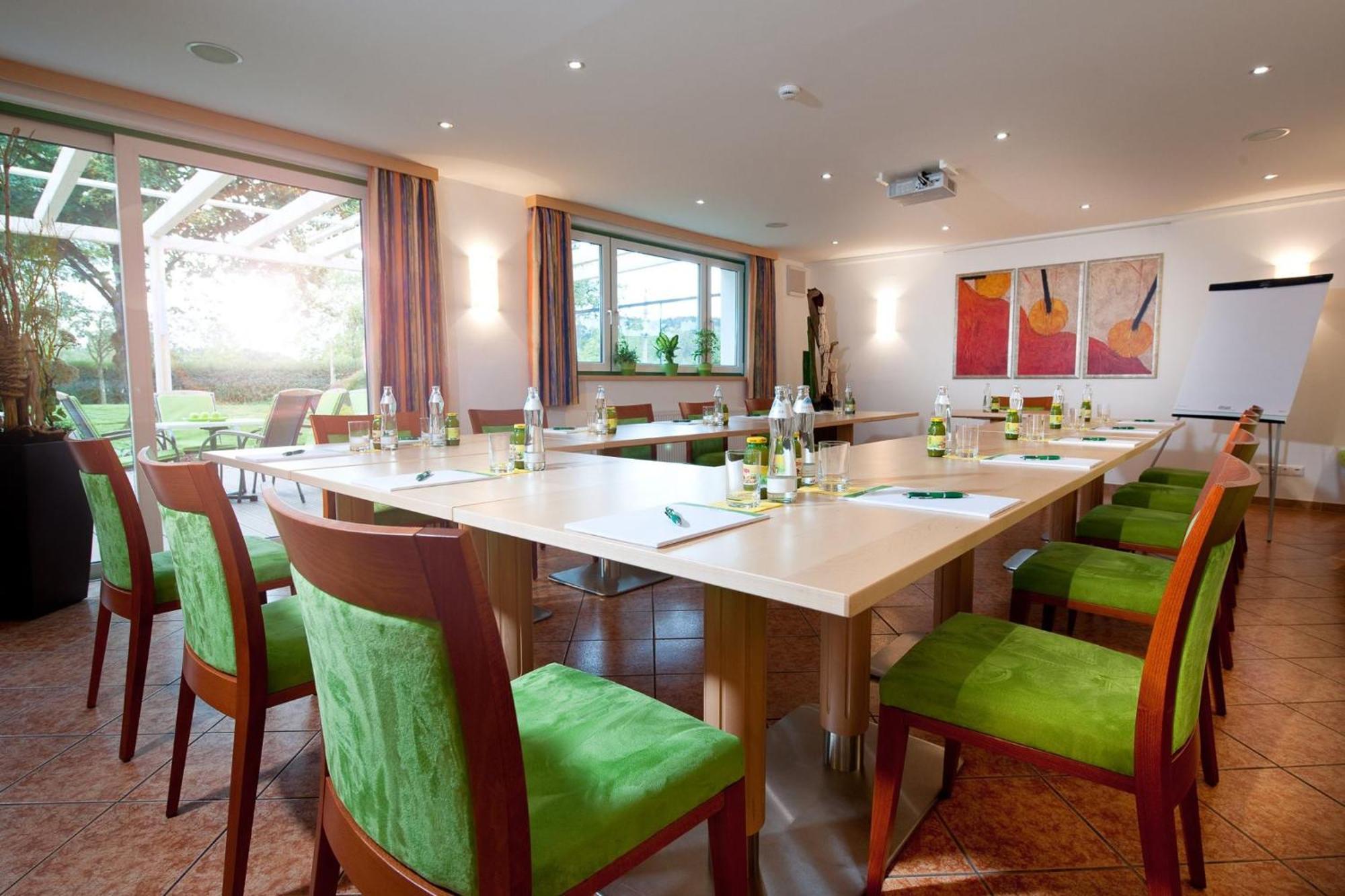 Hotel Sonnenhof Timelkam ภายนอก รูปภาพ