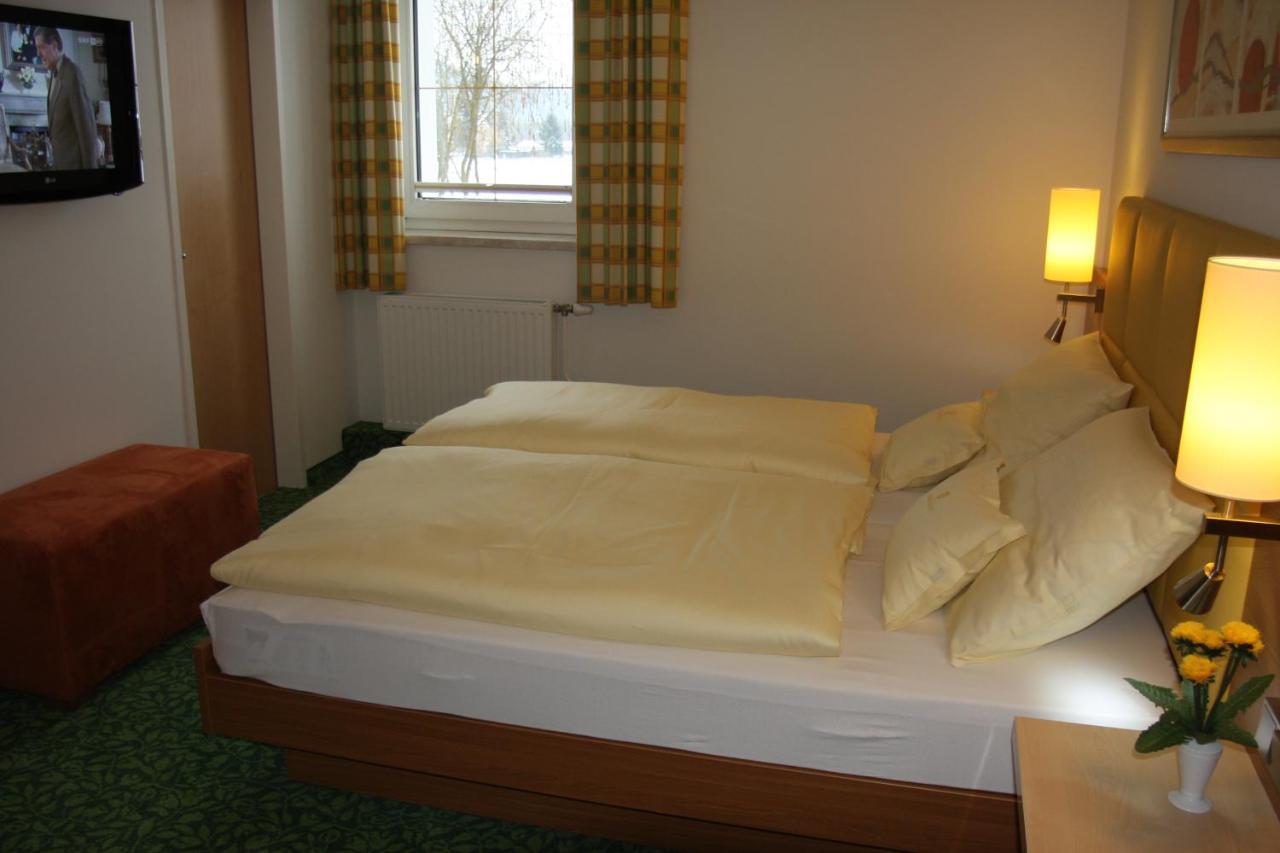 Hotel Sonnenhof Timelkam ภายนอก รูปภาพ