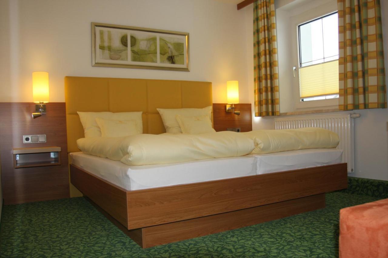 Hotel Sonnenhof Timelkam ภายนอก รูปภาพ